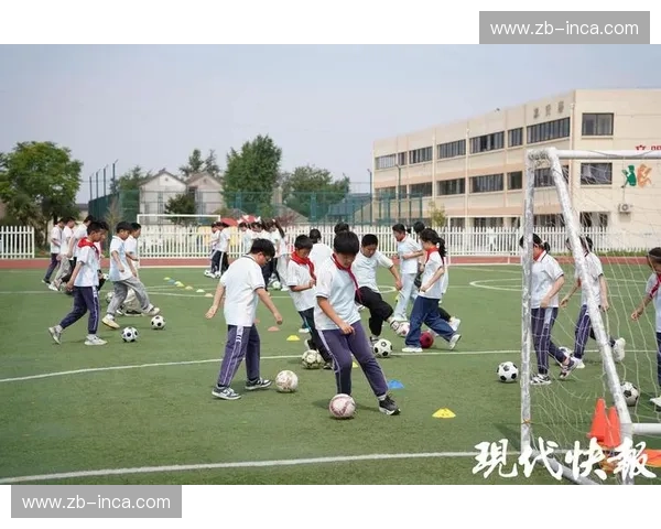 全球最早足球联赛的诞生与发展历程探索及其对现代足球的影响 全球最早足球联赛的诞生与发展历程探索及其对现代足球的影响